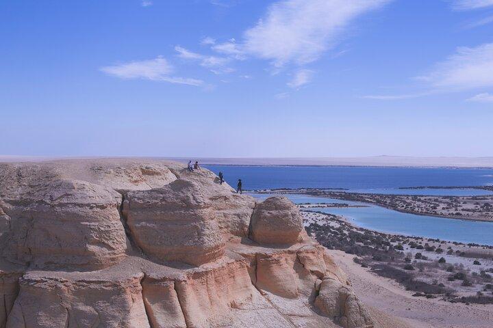 Fayoum Day Tour - Wadi El Rayan,Valley of the Whales,Magic Lake