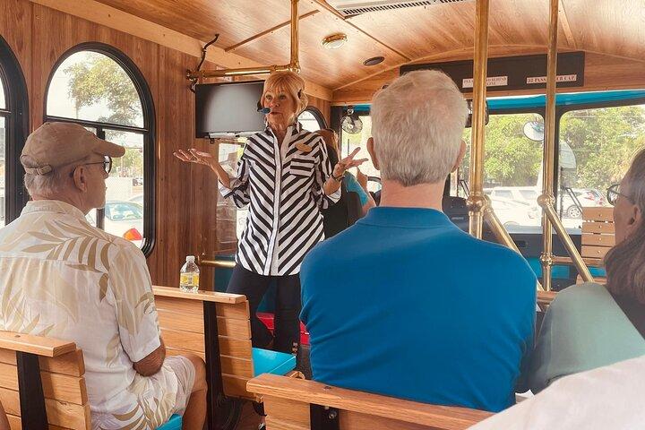 Amish Experience Trolley Tour: Bridges to Understanding