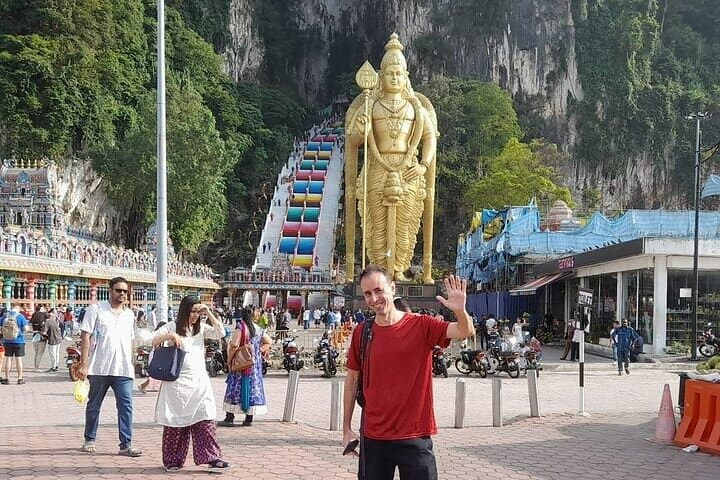 Blue Mosque and Batu Caves Private Tour from Kuala Lumpur
