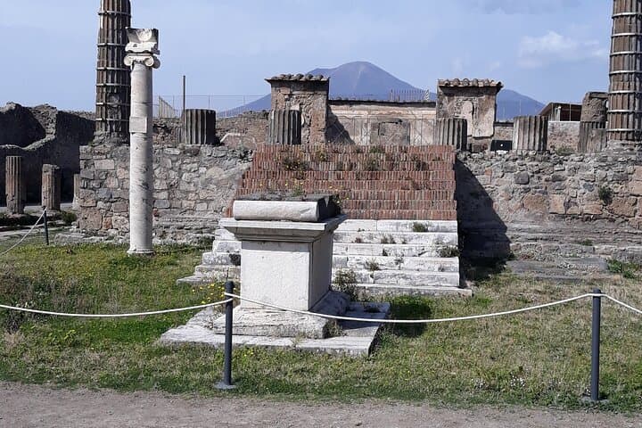 Pompeii & Amalfi Coast Private Day Tour from Naples