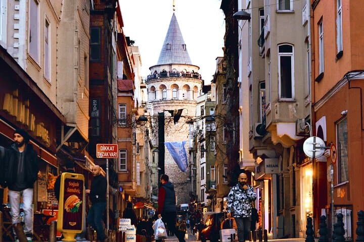 Istanbul Taksim, Istiklal, Galata Tower and Dolmabahçe Tour