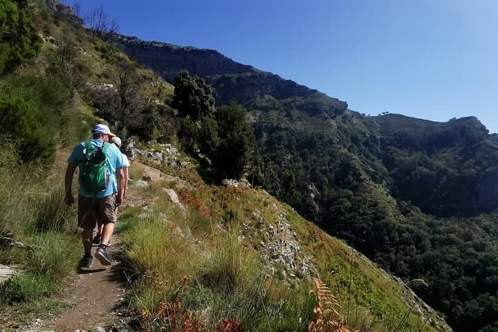 Private Tour Walking in Ferriere Valley Nature Reserve Amalfi