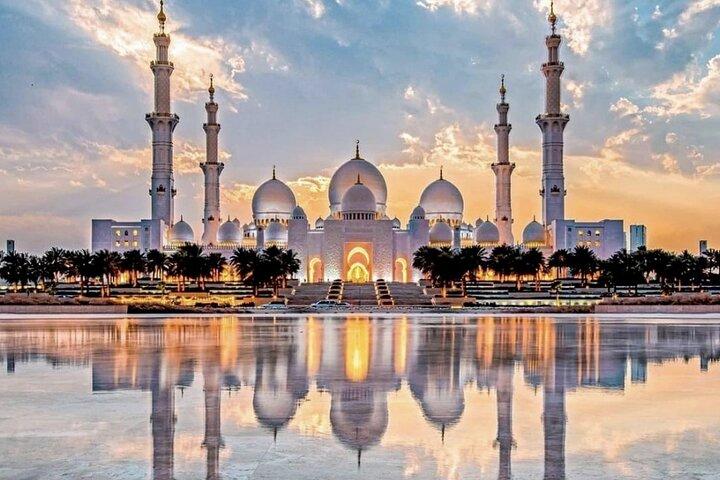 Abu Dhabi Tour from Dubai, Sheikh Zayed Mosqe & City Sightseeing