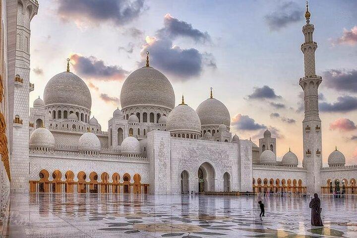 Abu Dhabi Tour from Dubai, Sheikh Zayed Mosqe & City Sightseeing