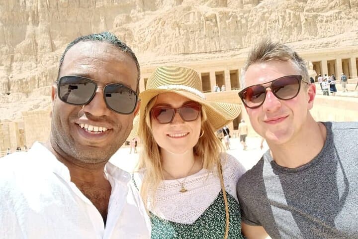 Full-Day Luxor Tour of the East and West Banks with Lunch