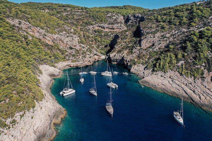 From Split: Small-Group Blue cave & 5 Islands tour by Speed boat