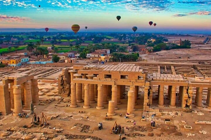 Full-day East and West Bank tour with lunch from Luxor