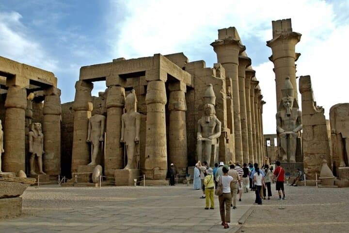 Full-Day Luxor private Tour from Cairo by Plane with Lunch