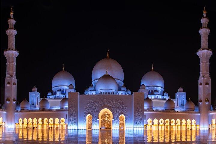 Abu Dhabi City Tour with Gold Coffee: A Taste of Luxury & Culture