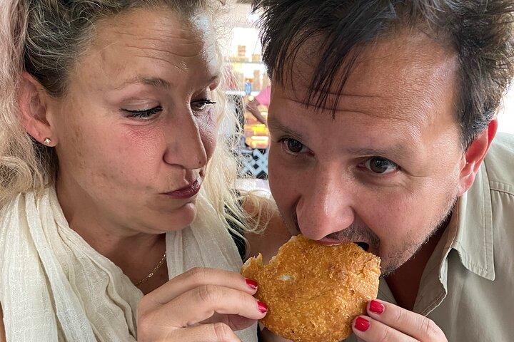 Jaipur Evening Food & market Tour: Savor the Test of the Jaipur