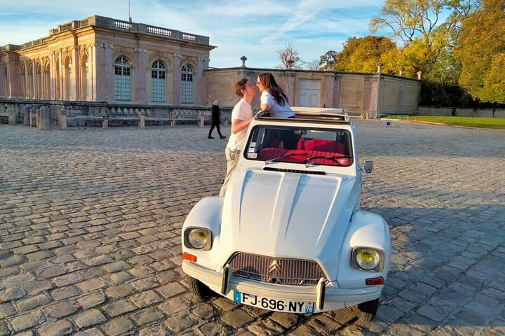 2-Hour Private Tour of Versailles in a Vintage Car (2CV)