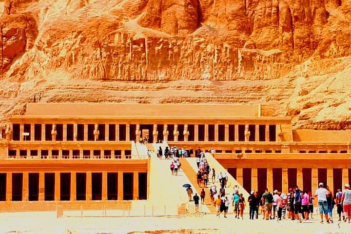 Full-Day Luxor Tour of the East and West Banks with Lunch