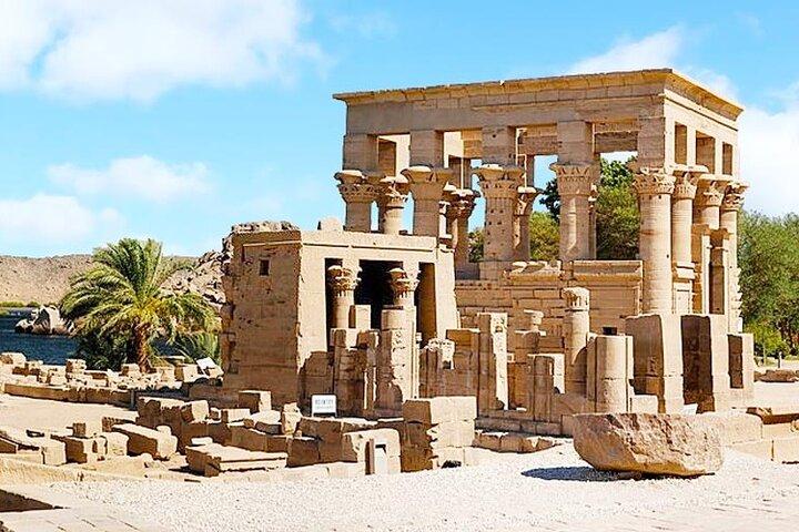 Day Tour from Luxor to Aswan (Edfu, Kom Ombo, Philae, High Dam)