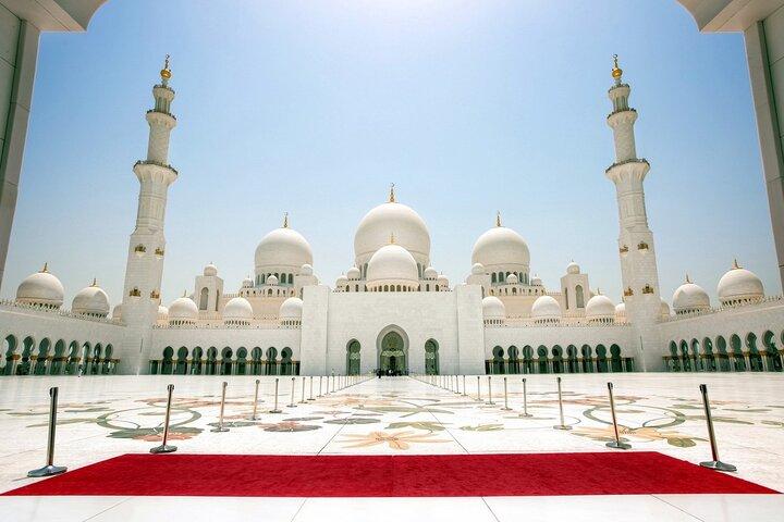 Full Day Abu Dhabi City Tour with Sheikh Zayed Mosque