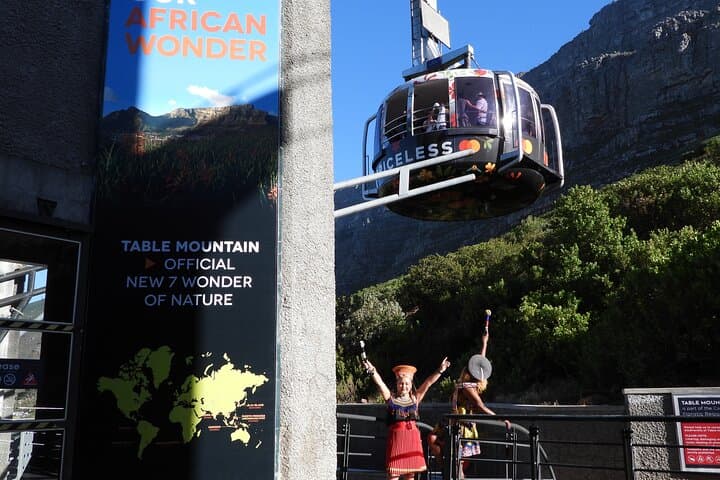 Robben Island & Table Mountain Tour with Hotel Pickup & Drop-off