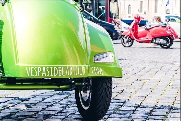 Rome Afternoon Sightseeing Vespa Sidecar Tour with Gourmet Gelato