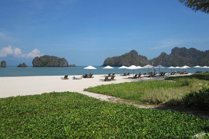 Private Tour to Langkawi Cable Car & Tanjung Rhu Beach