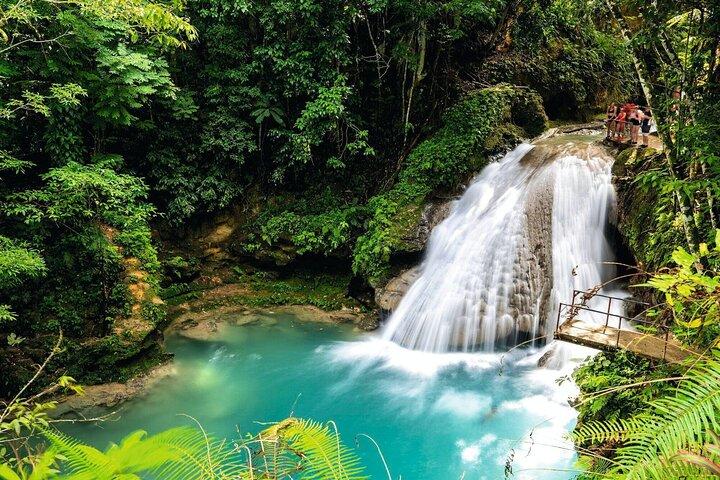 Dunn’s River & Blue Hole Day Trip with Lunch
