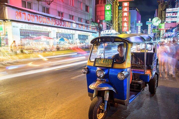 Bangkok Tuk-Tuk Tour by Night with Chinatown Street Food Meal