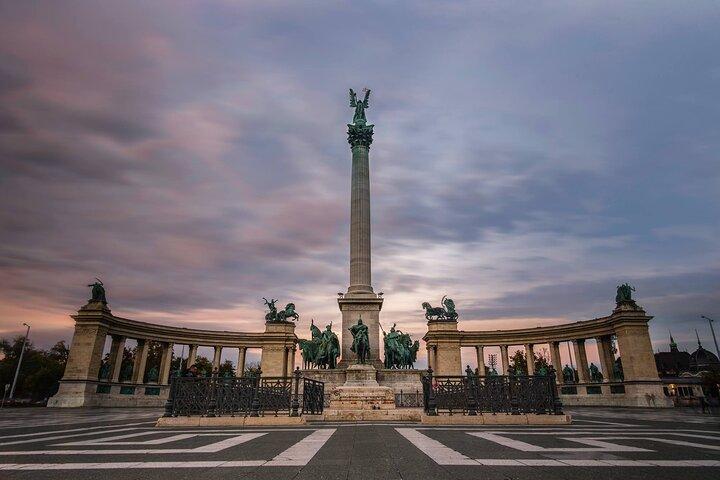 Budapest After Dark – Private Tour with Lights & Hidden Views