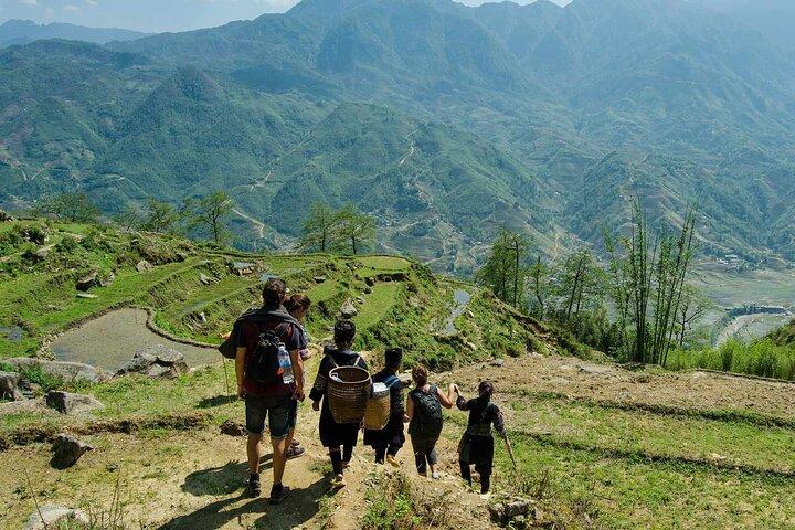 Private Tour Experience from Sapa Town to Cat Cat Village