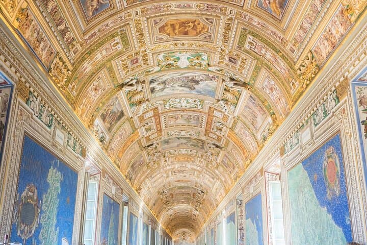 Evening Tour in Vatican Museum & Sistine Chapel
