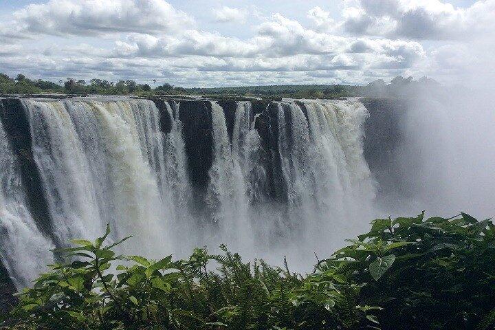Victoria Falls Guided Walking Tour Zambian and Zimbabwe