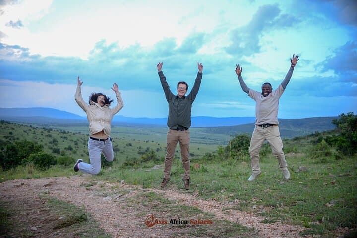 Wild 5-Day Safari: Magical Mara, Nakuru Wonders & Hell's Gate
