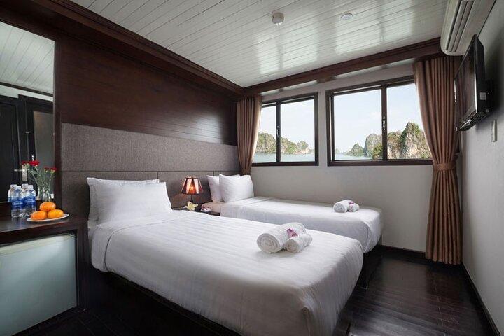 Halong Party Cruise & Freedom Island 3 Days/2Nights from Hanoi