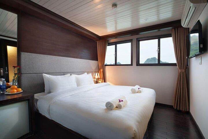 Halong Party Cruise & Freedom Island 3 Days/2Nights from Hanoi