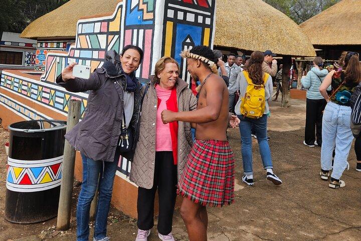 Private Lesedi Cultural Village and Cradle of Humankind Tour