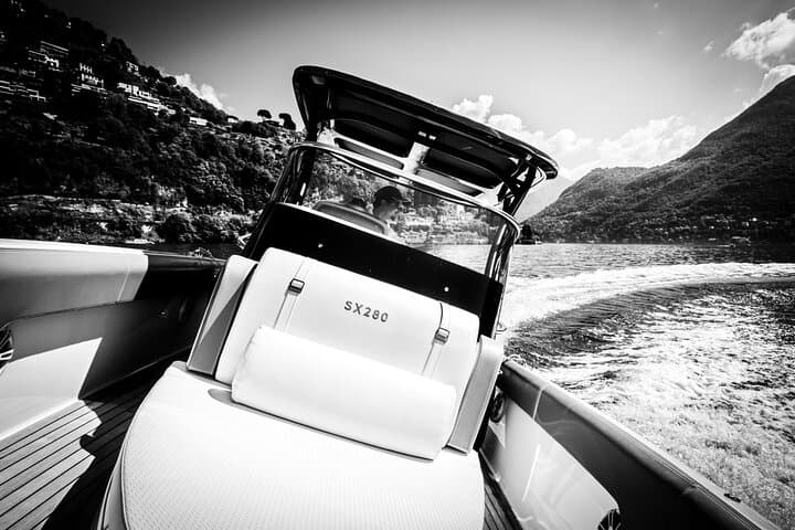 1H Private Cruise Lake Como Tender Yacht Invictus 6 pax