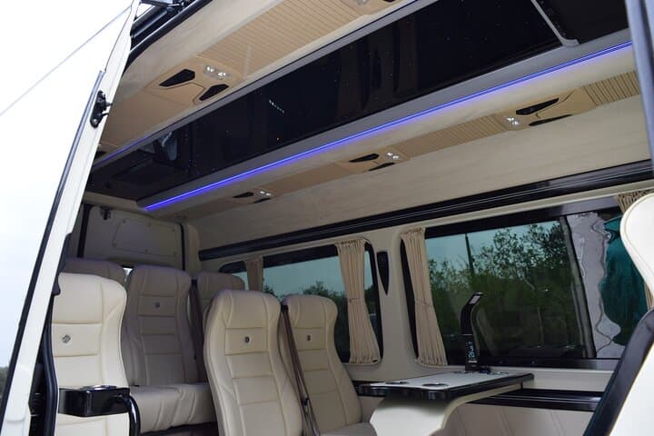 Piraeus Port and Athens Center Private Transfer (up to 11 people)