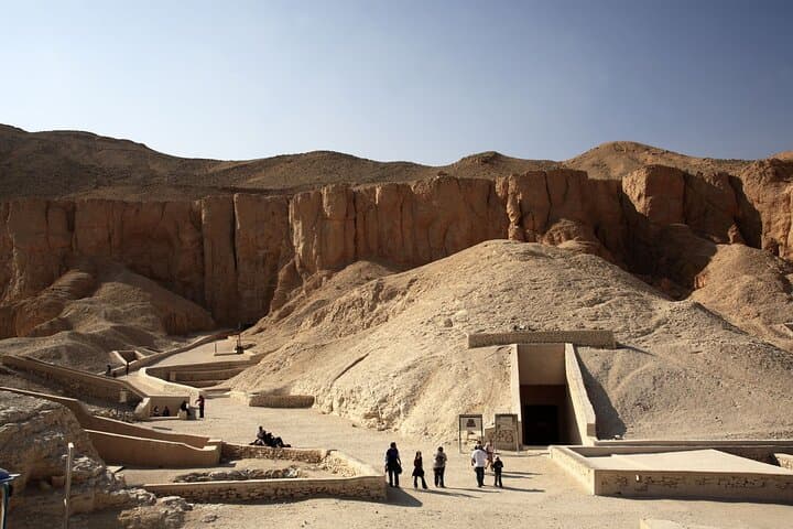 Full-day Private West Bank Tour in Luxor