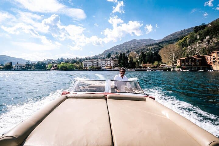 3 Hours Private and Guided Cruise on Lake Como by Motorboat