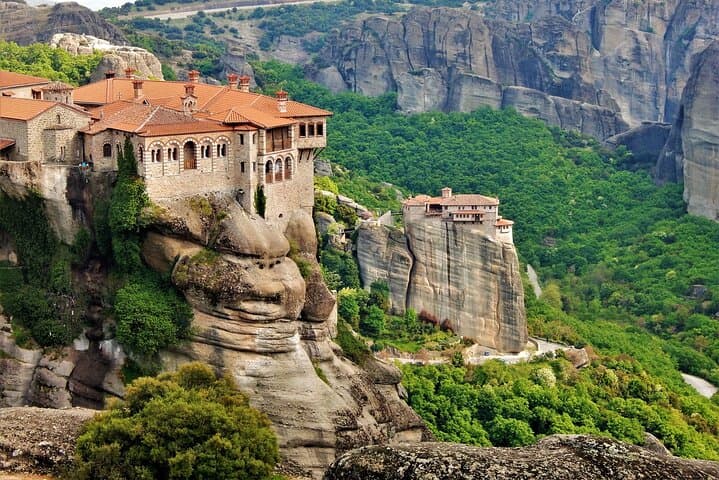Athens to Meteora Panoramic Day Tour with transfer option