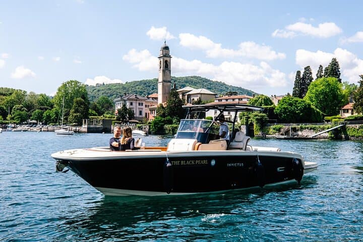 2H Private Cruise on Lake Como Tender yacht Invictus 9 pax