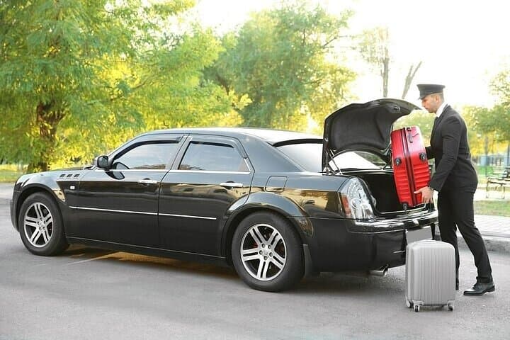 Private One-way Transfer John F. Kennedy Airport To New York