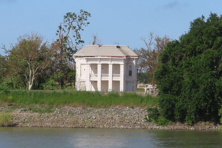 Driving in Delta’s Wine Country: Private Self-Guided Audio Tour