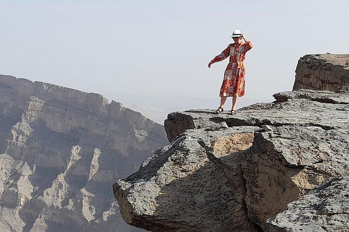 Nizwa Fort-Nizwa Souq-Al Hamra-Jebel Sham-Private Full Day Tour