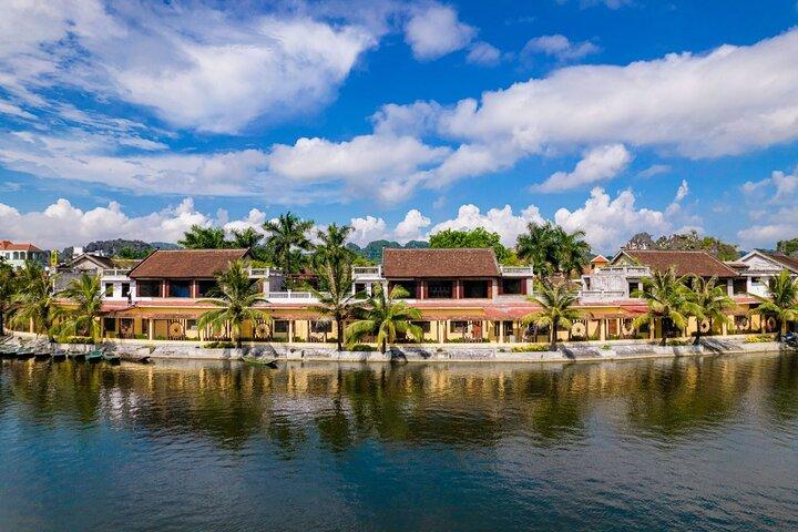 Ninh Binh 2 Days 1 Night with 4 Star Resort and Spa (Group 8)