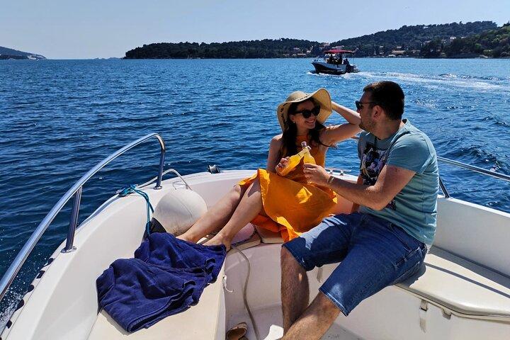 Dubrovnik:Private group tour Elaphiti island with Blue cave visit