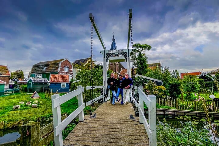 Private Tours to Zaanse Schans, windmill house, Volendam, Marken