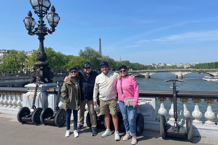 Paris City Sightseeing Half Day Guided Segway Tour with a Local Guide