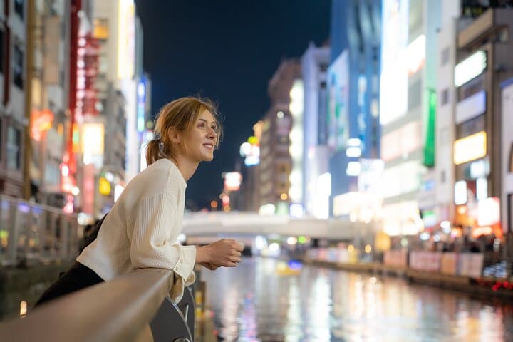 Vibrant Photo Shoot Tour in Osaka