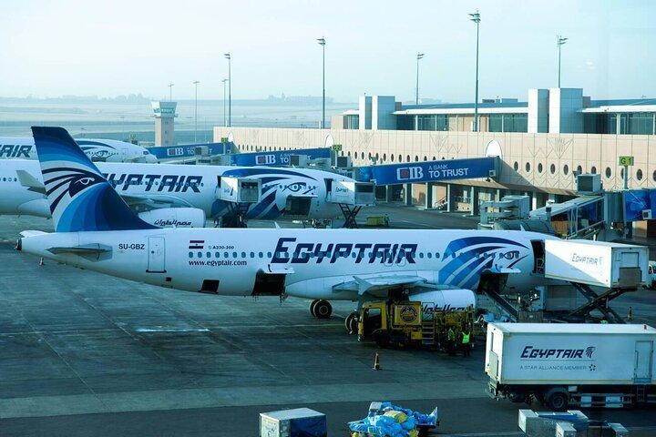 Private Transfer from Cairo Airport to Cairo and Giza Hotels