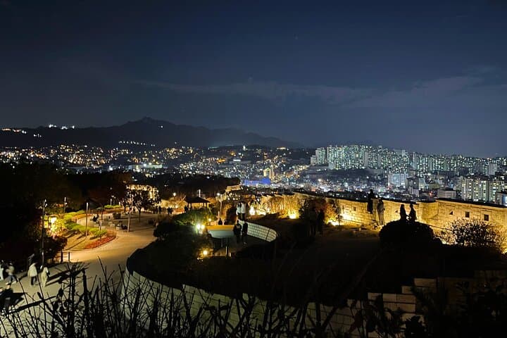 Sunset Walking Tour in Naksan Park with Dinner