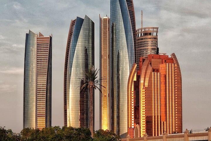 Abu Dhabi City Tour: Sightsee the Best of Abu Dhabi From Dubai