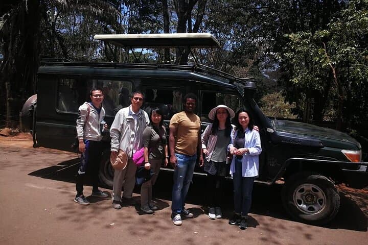Nairobi National Park Daily Game drives with Land Cruiser JEEP.