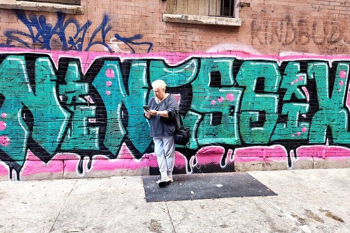 NYC Extremes Downtown Photo Tour with Pro Photographer